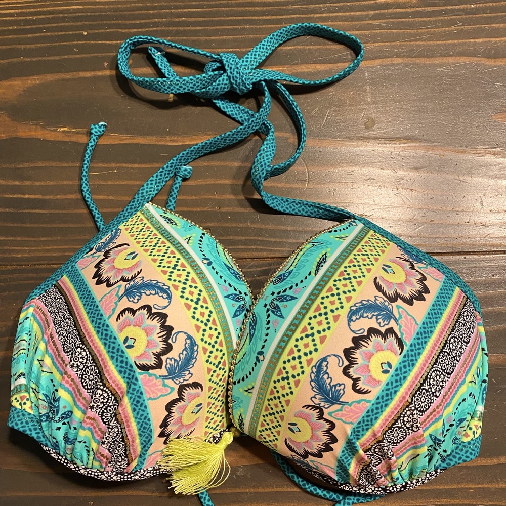 Floral Bikini Top 👙